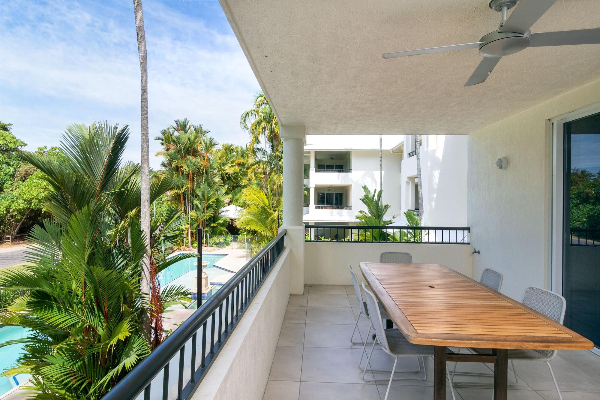 Mandalay Luxury Beachfront Apartments Порт Дъглас Екстериор снимка