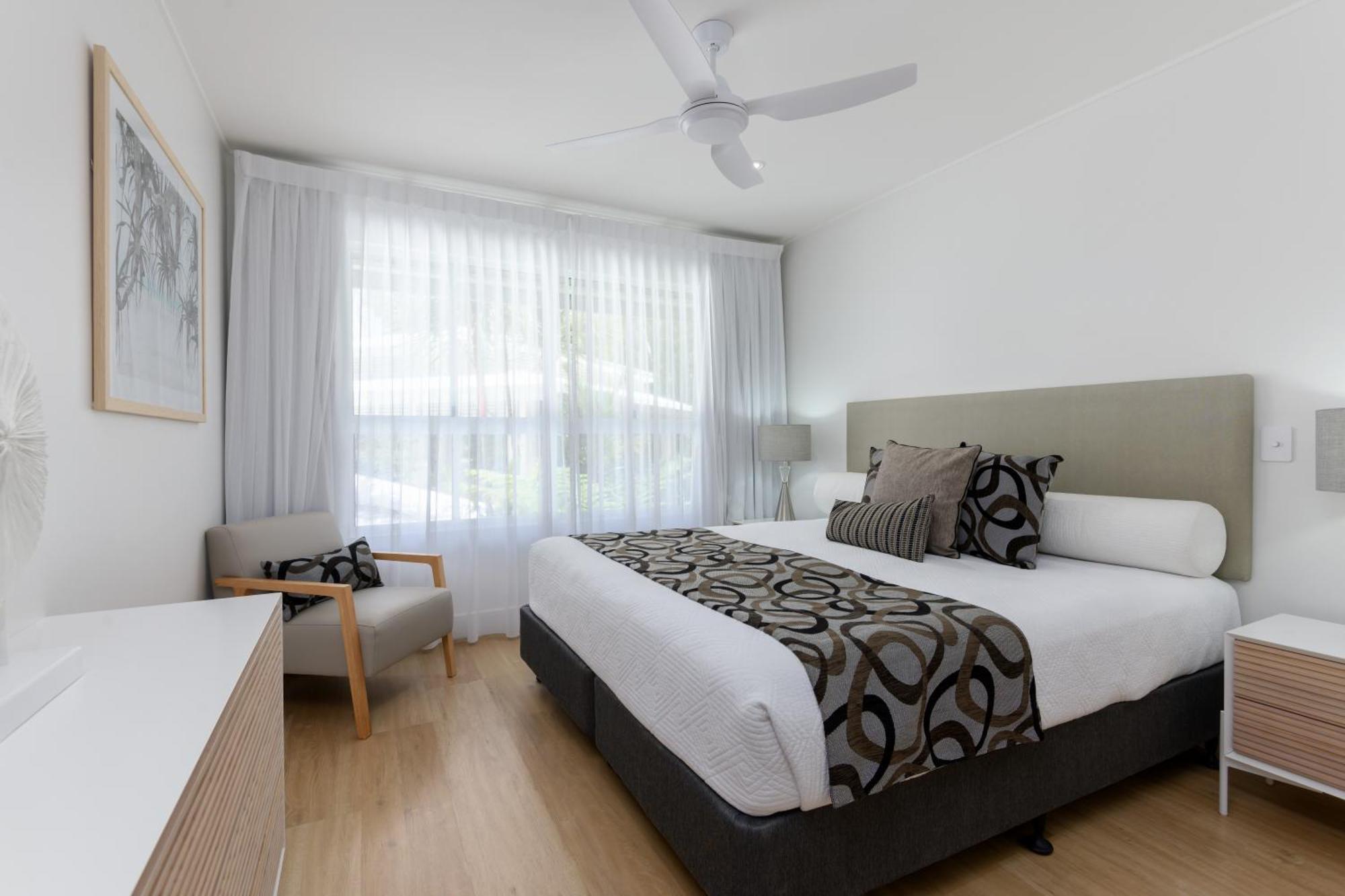 Mandalay Luxury Beachfront Apartments Порт Дъглас Екстериор снимка