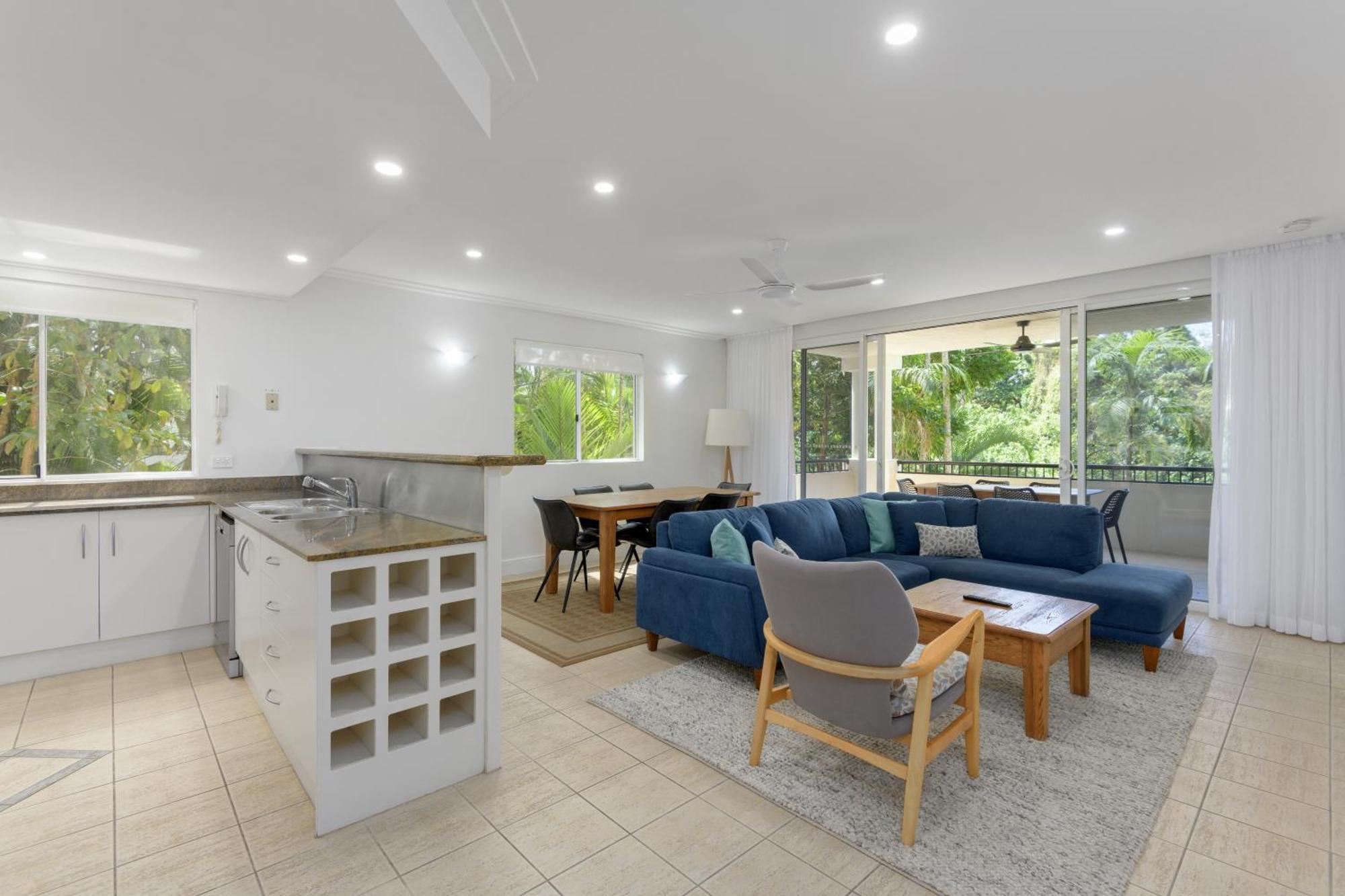 Mandalay Luxury Beachfront Apartments Порт Дъглас Екстериор снимка