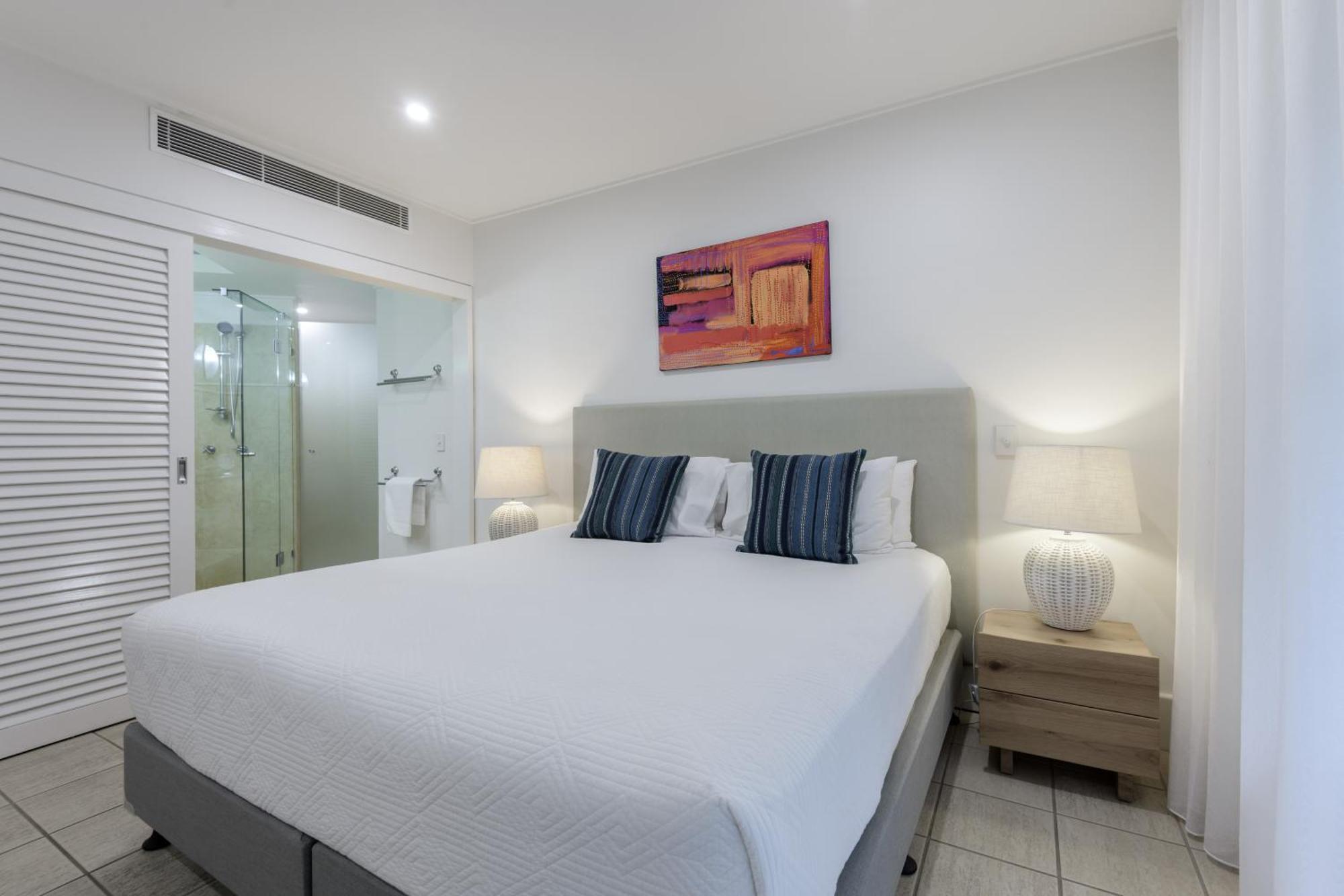 Mandalay Luxury Beachfront Apartments Порт Дъглас Екстериор снимка