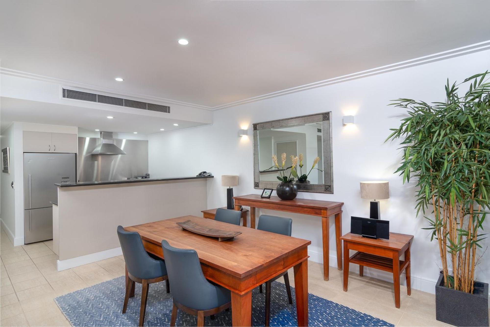 Mandalay Luxury Beachfront Apartments Порт Дъглас Екстериор снимка