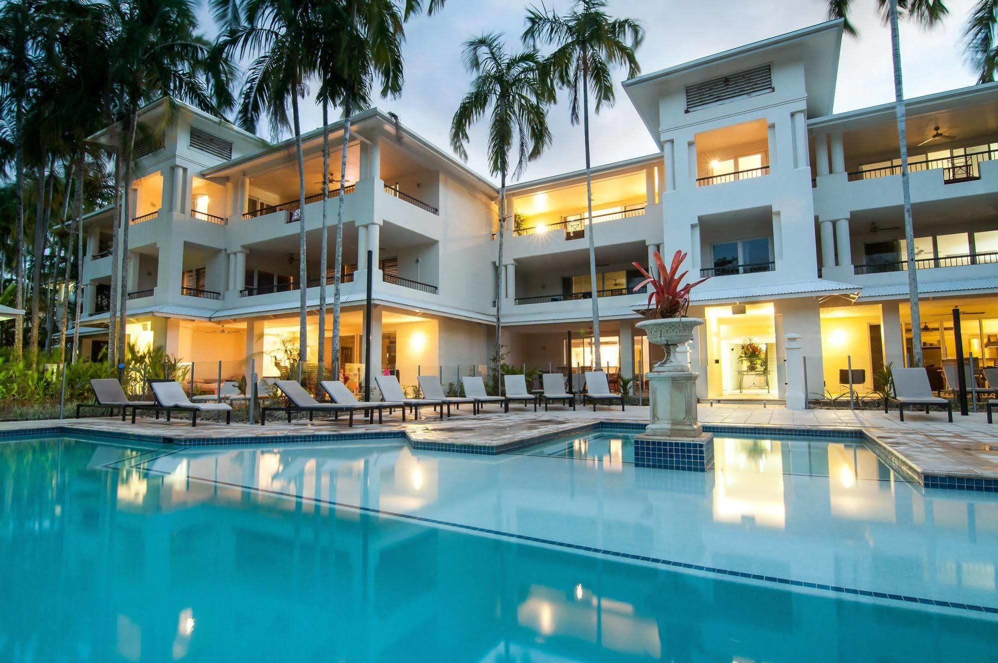 Mandalay Luxury Beachfront Apartments Порт Дъглас Екстериор снимка
